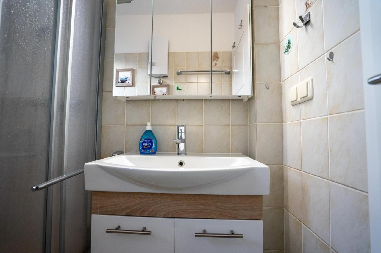 Hohenzollernpassage Wohnung Seemoewe Busum Exterior photo